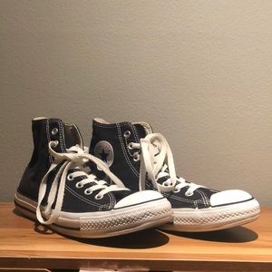 Chuck Taylors(Converse)